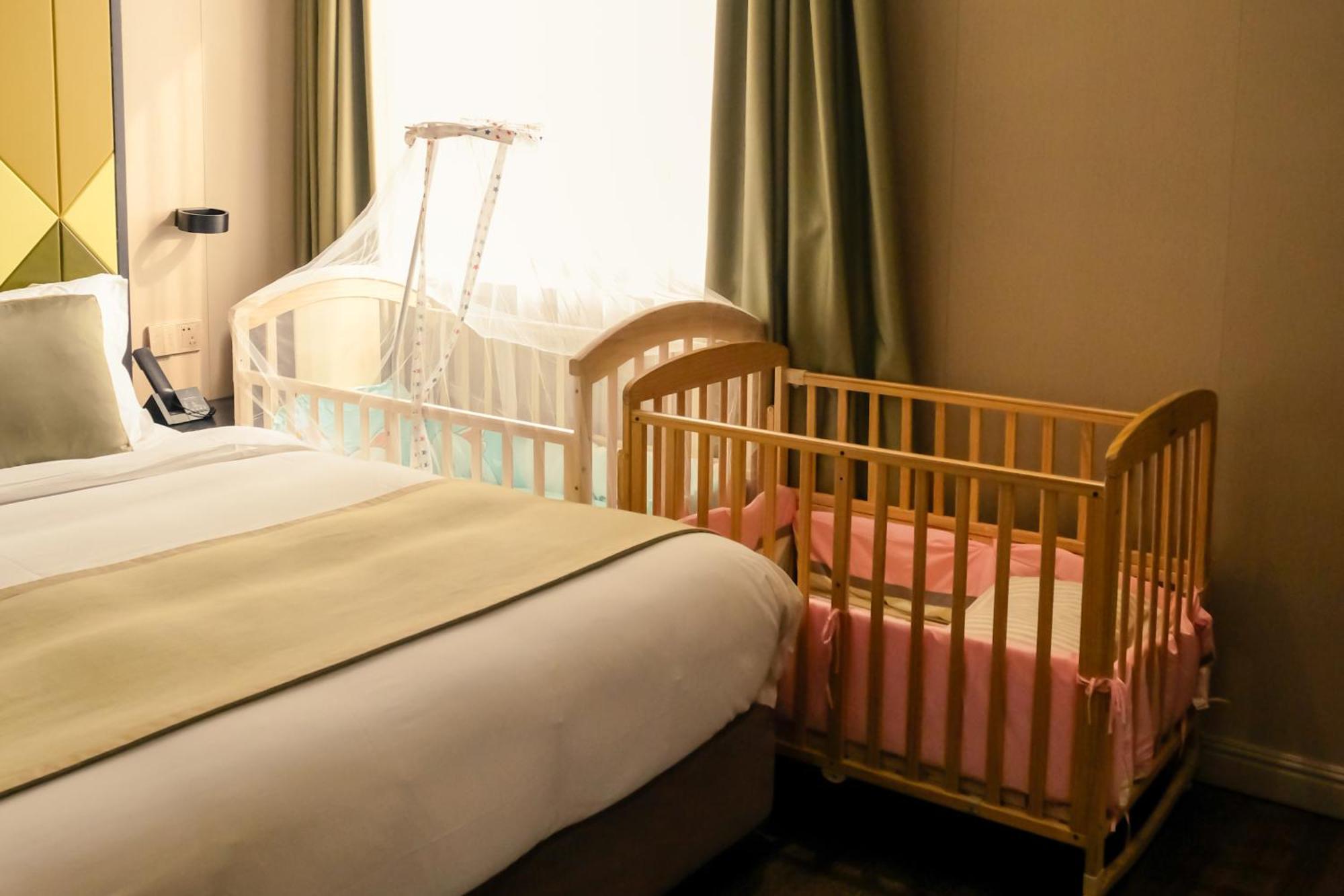 Shanghai-Deco Hotel-Free Shuttle Bus To Pudong Airport And Disneyland Екстер'єр фото