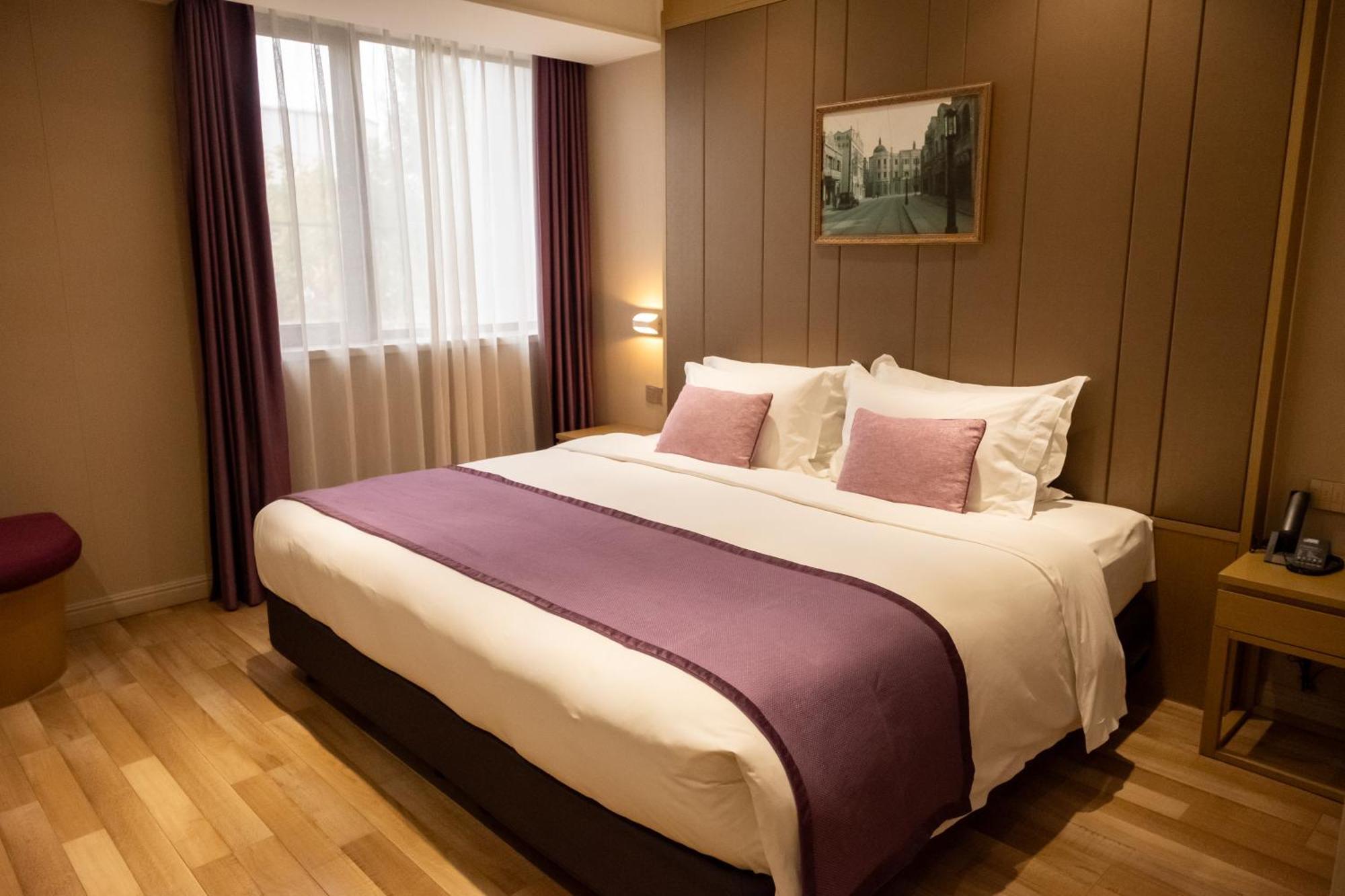 Shanghai-Deco Hotel-Free Shuttle Bus To Pudong Airport And Disneyland Екстер'єр фото