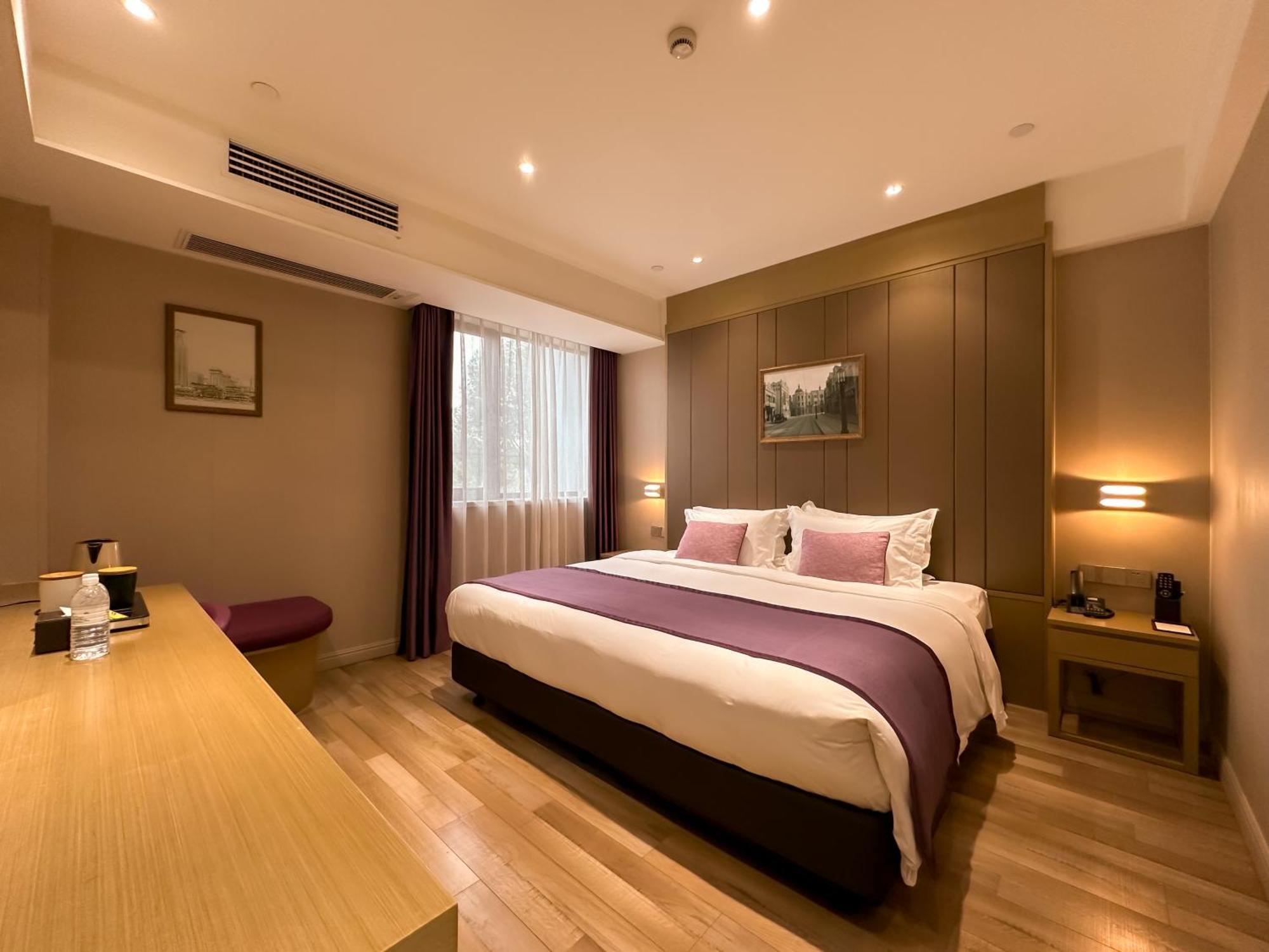 Shanghai-Deco Hotel-Free Shuttle Bus To Pudong Airport And Disneyland Екстер'єр фото