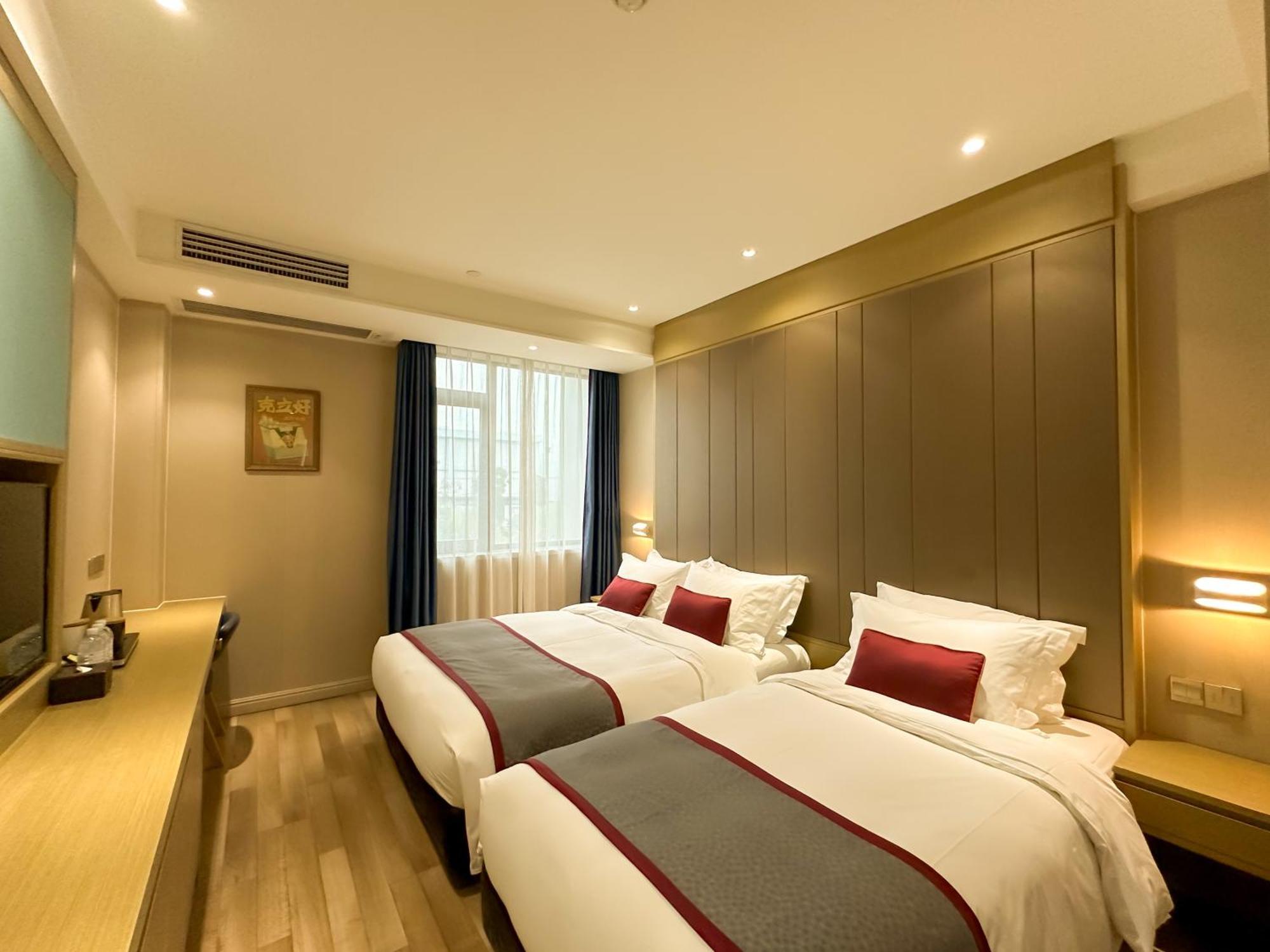 Shanghai-Deco Hotel-Free Shuttle Bus To Pudong Airport And Disneyland Екстер'єр фото