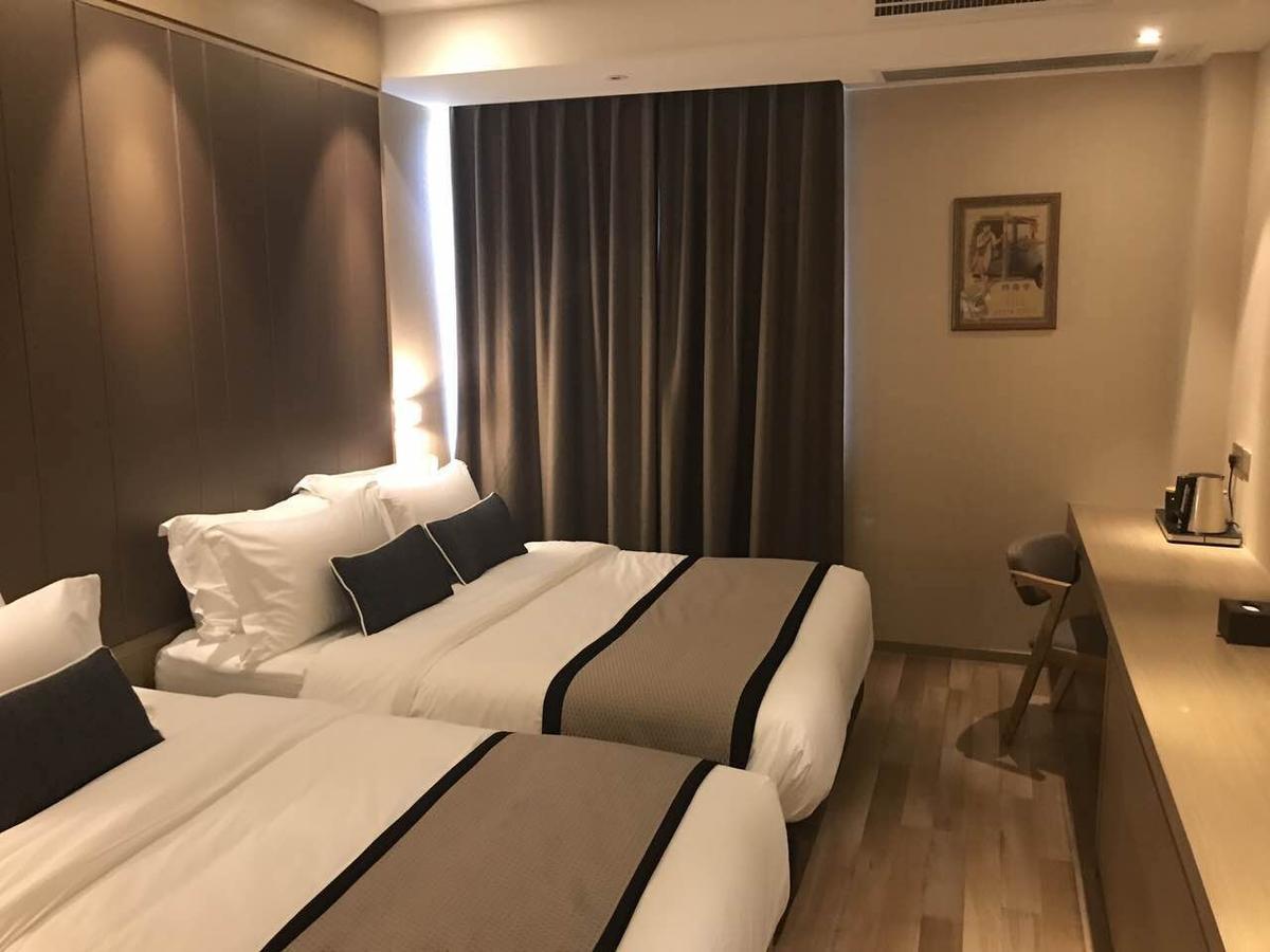 Shanghai-Deco Hotel-Free Shuttle Bus To Pudong Airport And Disneyland Екстер'єр фото