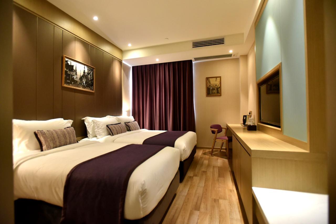 Shanghai-Deco Hotel-Free Shuttle Bus To Pudong Airport And Disneyland Екстер'єр фото