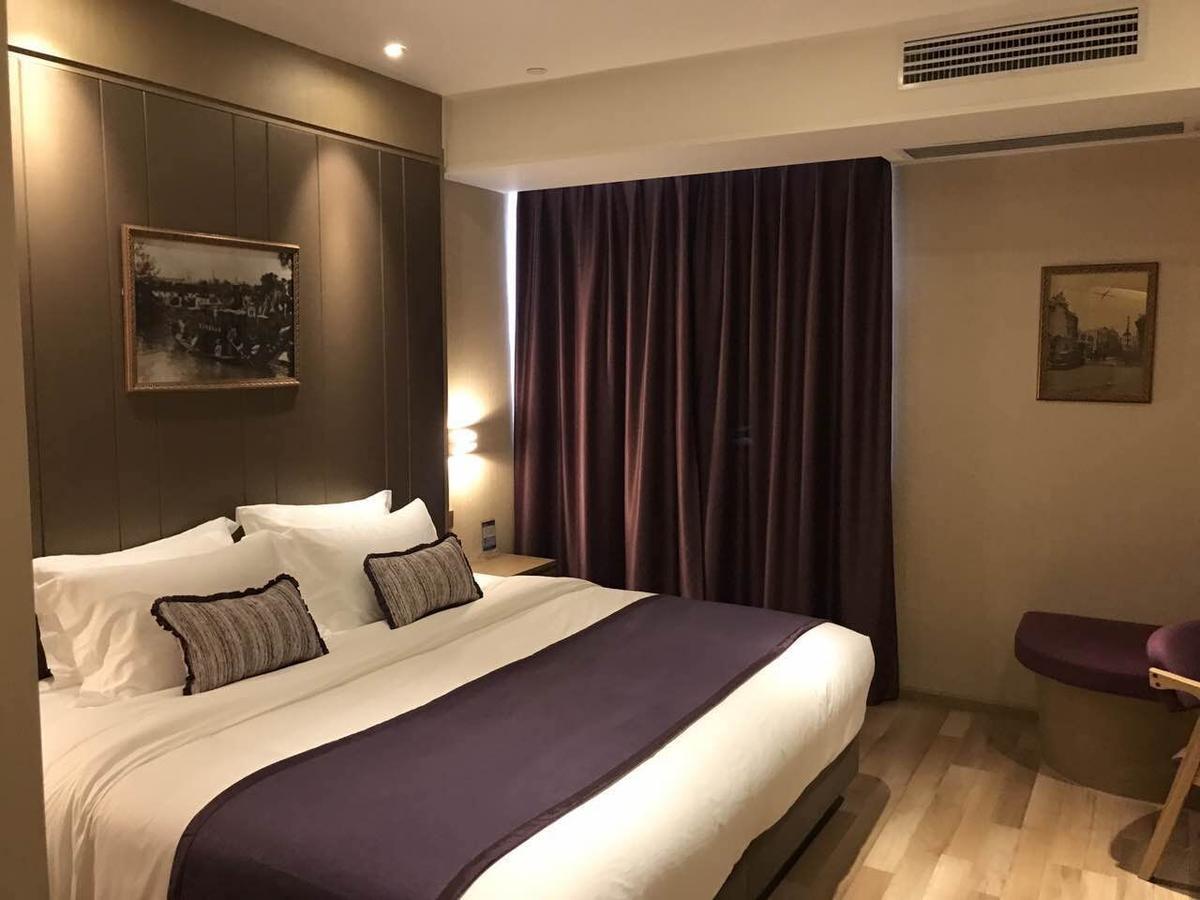 Shanghai-Deco Hotel-Free Shuttle Bus To Pudong Airport And Disneyland Екстер'єр фото